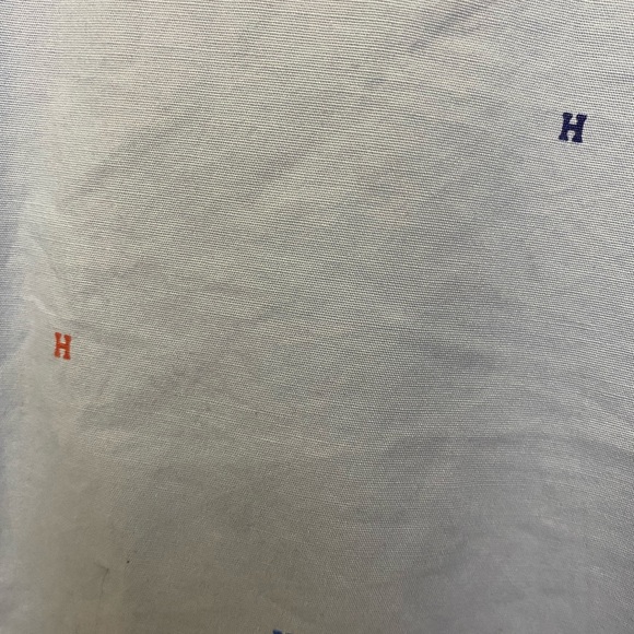 Tommy Hilfiger button down - Picture 4 of 4